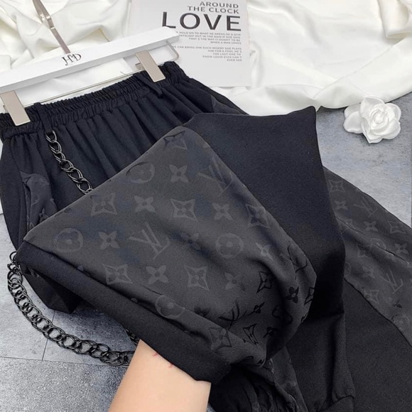 Louis Vuitton Pants - Louis Vuitton Pants With Chain